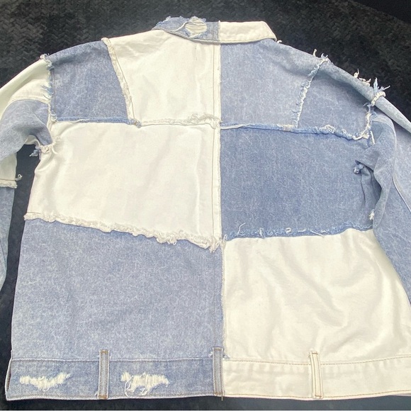 AKIRA Women’s Blue and White Patchwork Denim Jacket LG Light Distressing RUGGED - Picture 7 of 12